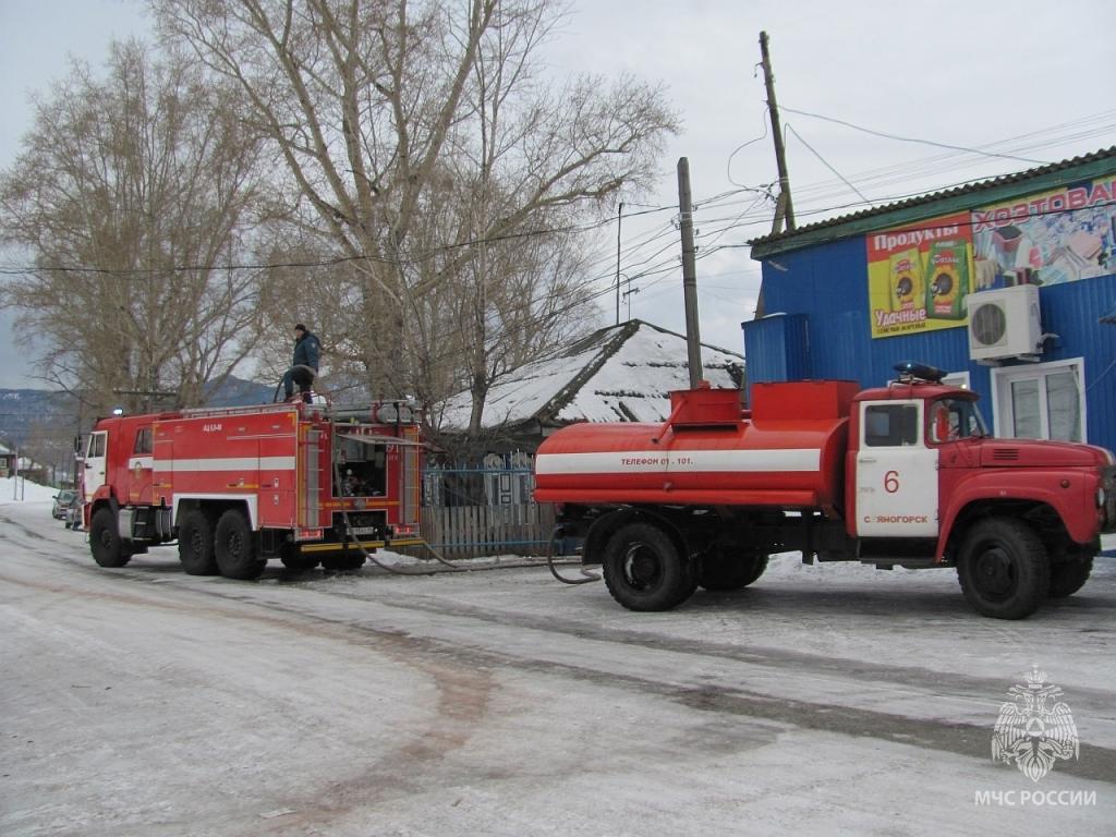 В Бейском районе пожарные дважды выезжали на ликвидацию пожара в магазине -  Аскизский труженик РИА 